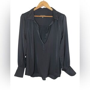 Banana Republic Deep V-Neck Long Sleeve Black Satin Blouse Women’s Size XL